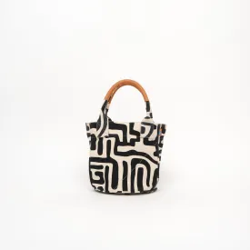 Daytripper Bag - Black Kuba