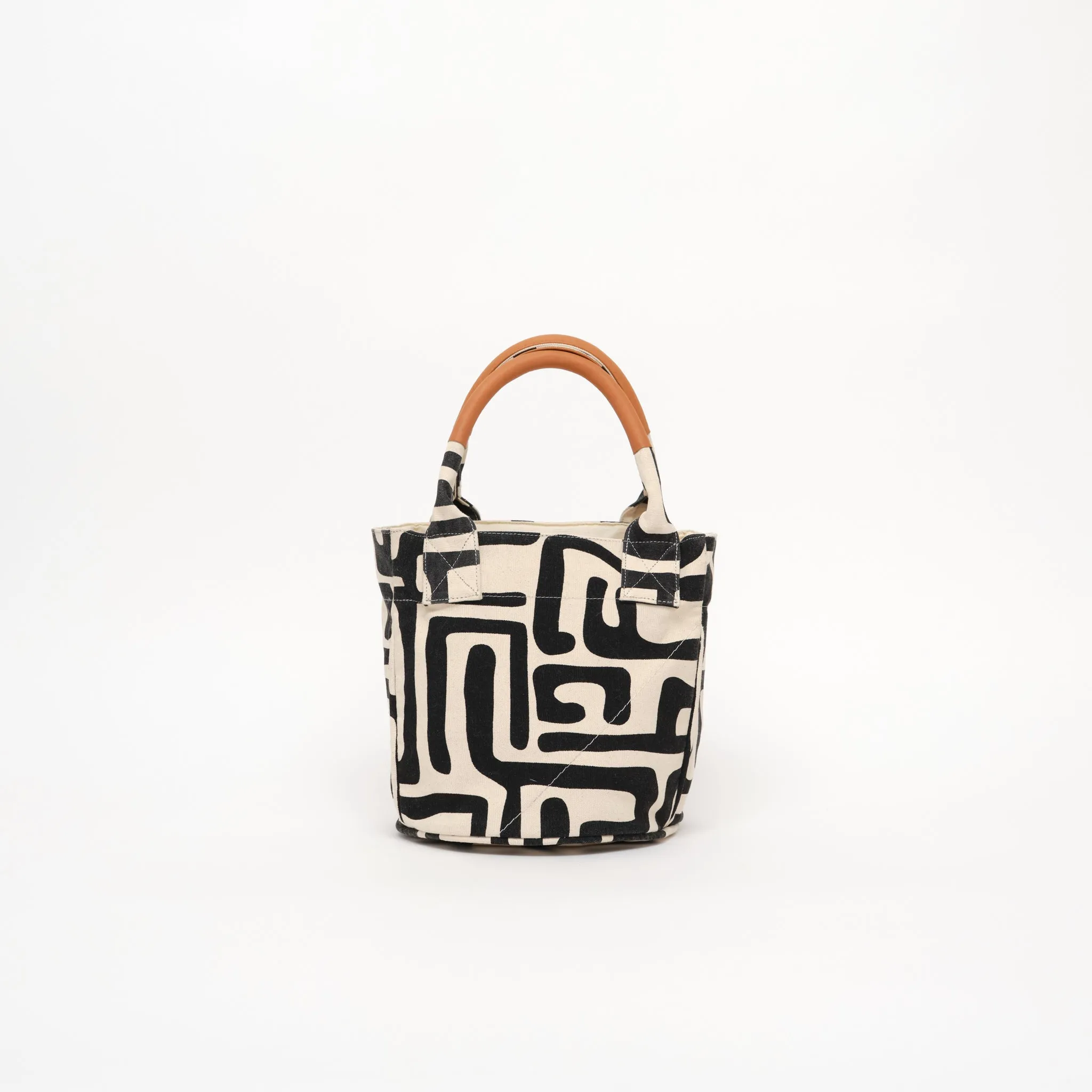 Daytripper Bag - Black Kuba