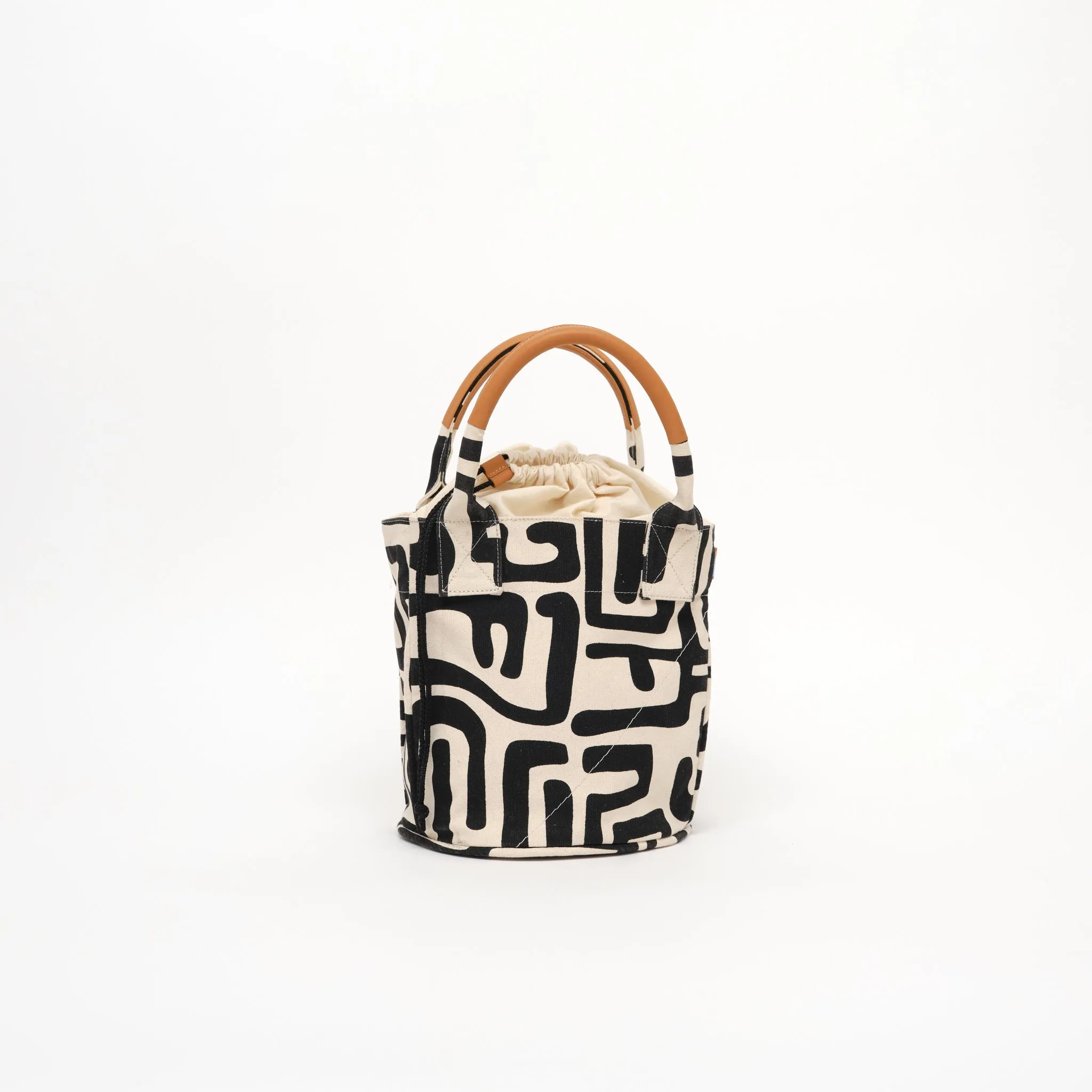 Daytripper Bag - Black Kuba