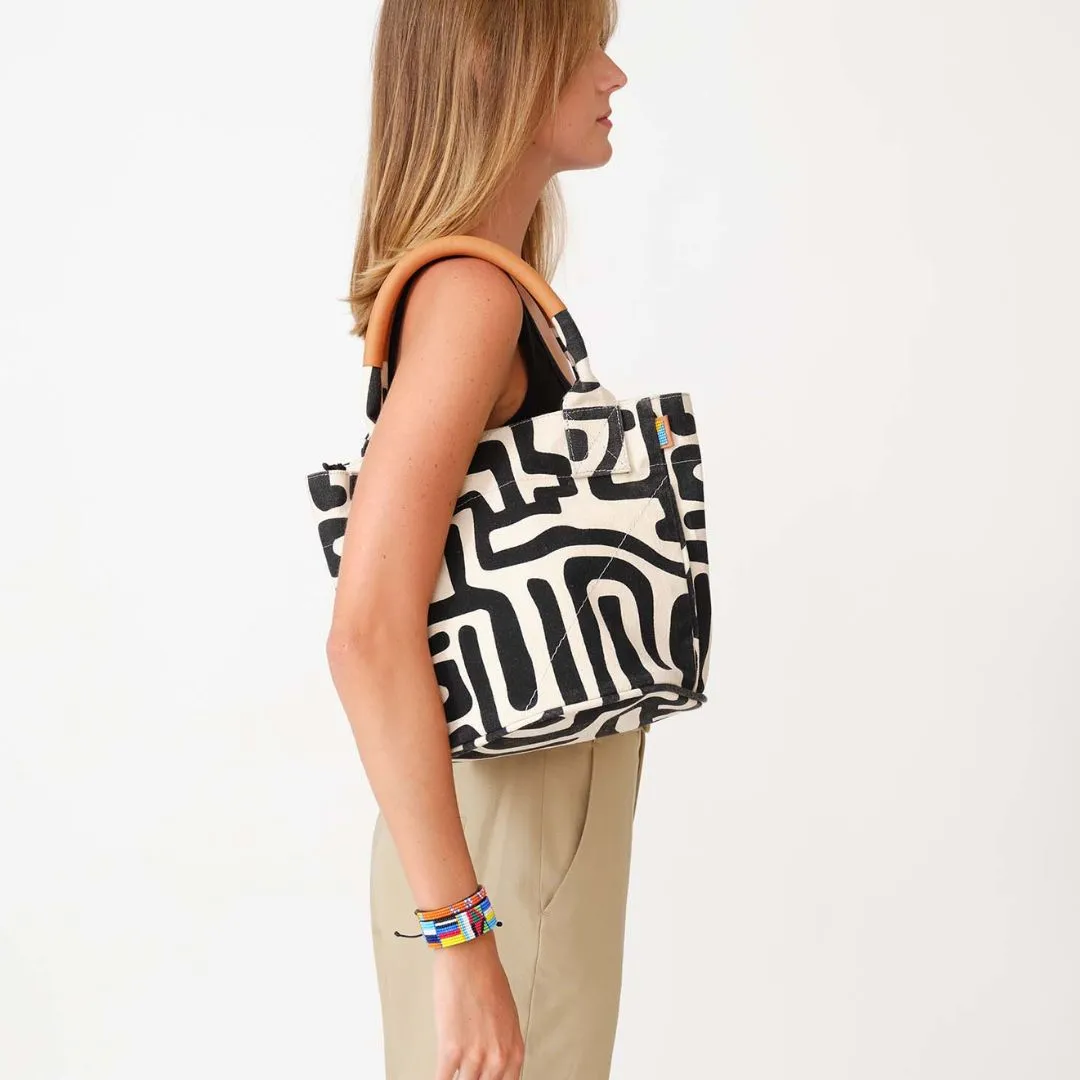 Daytripper Bag - Black Kuba