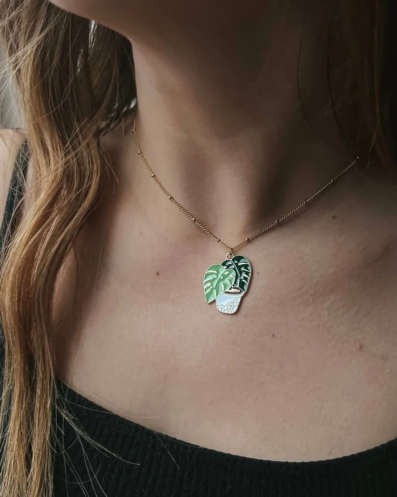 Fauna Garden Plant Necklace