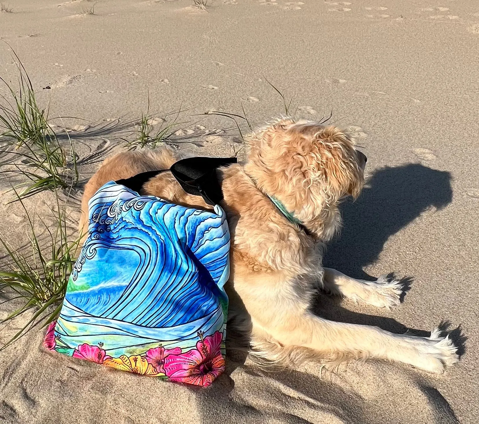 Hibiscus Wave Tote Beach Bag