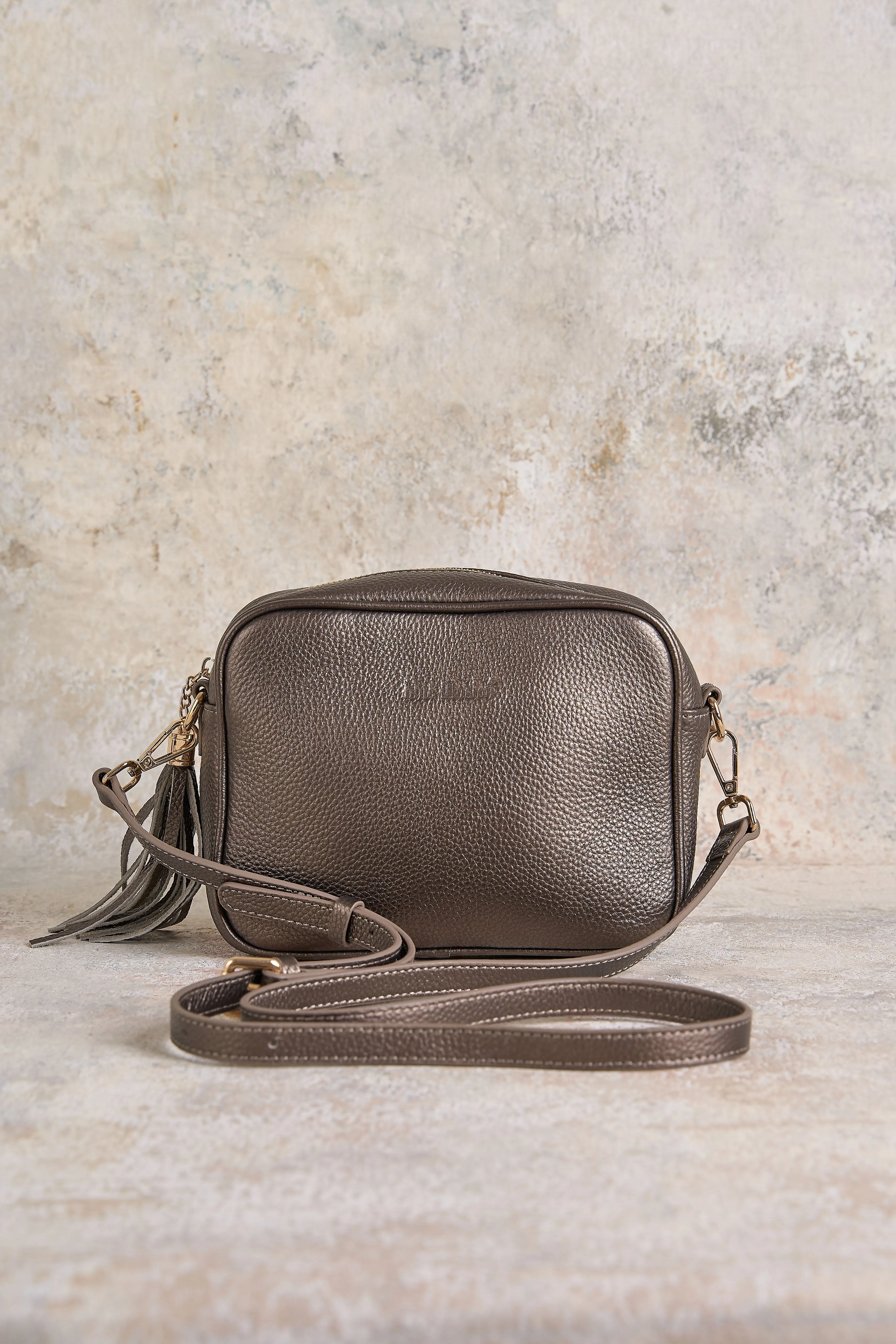 Luna Metallic Leather Camera Bag