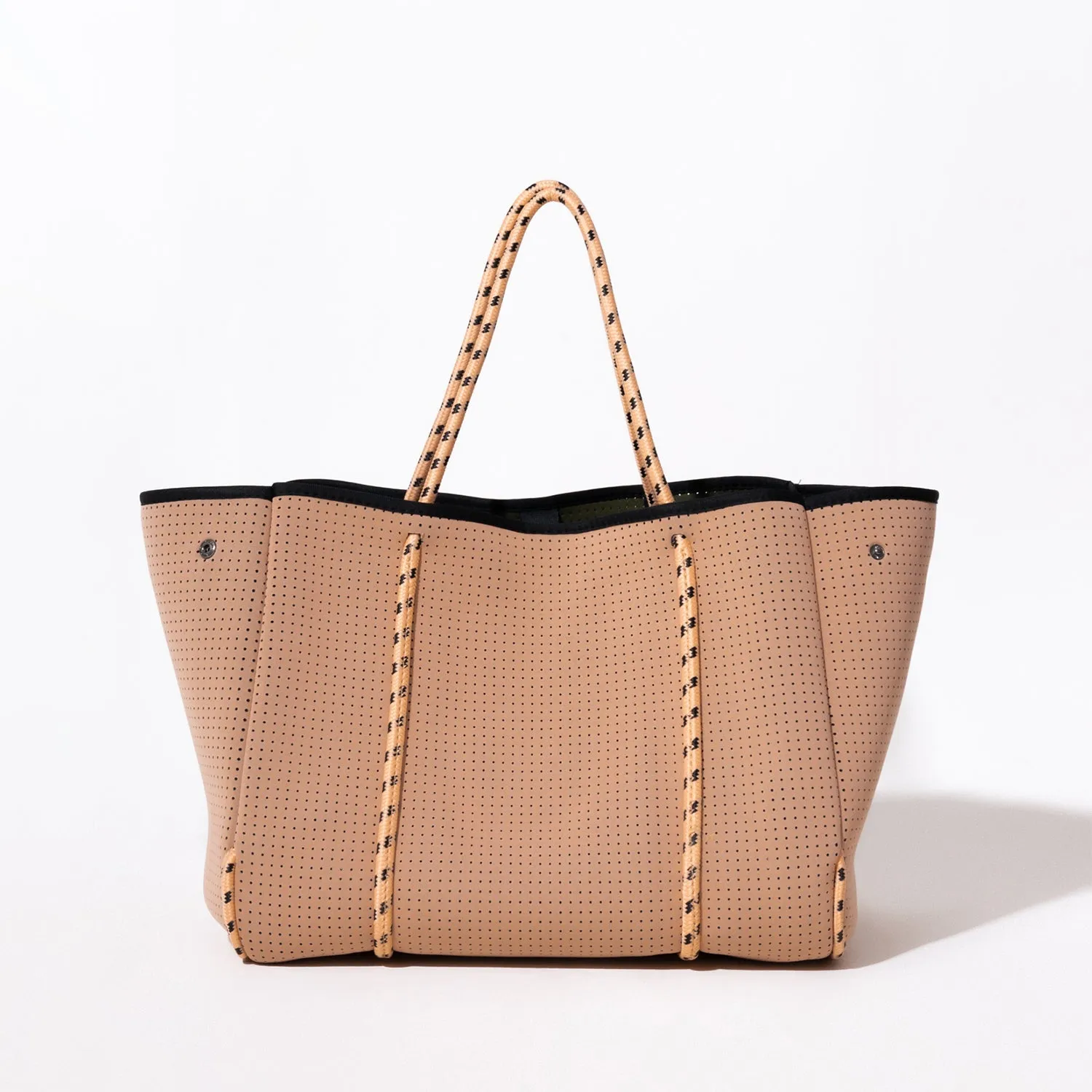 POUCH   EVERYDAY TOTE - TAN