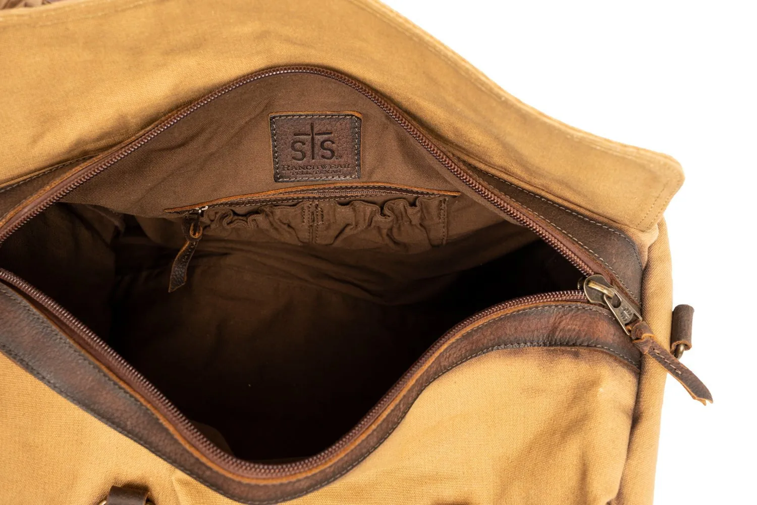 STS Ranchwear Mens Buffalo Creek Small Tan/Chestnut Buffalo Leather Duffel Bag