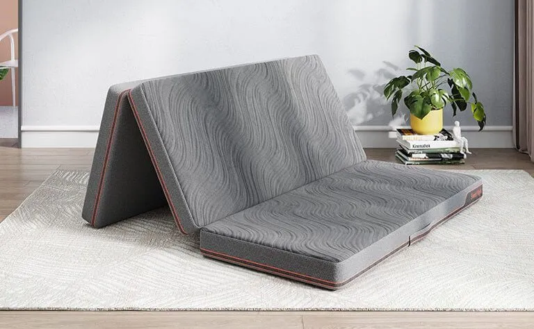 Tri-Folding Mattress